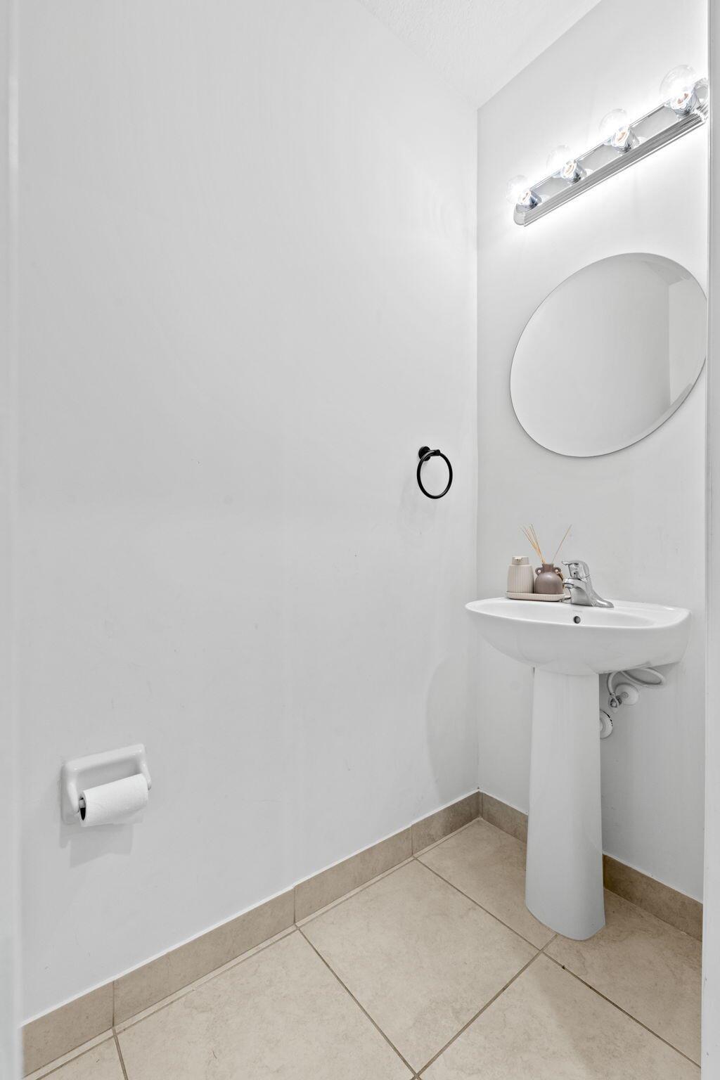 SILVERWOOD ESTATES - Residential