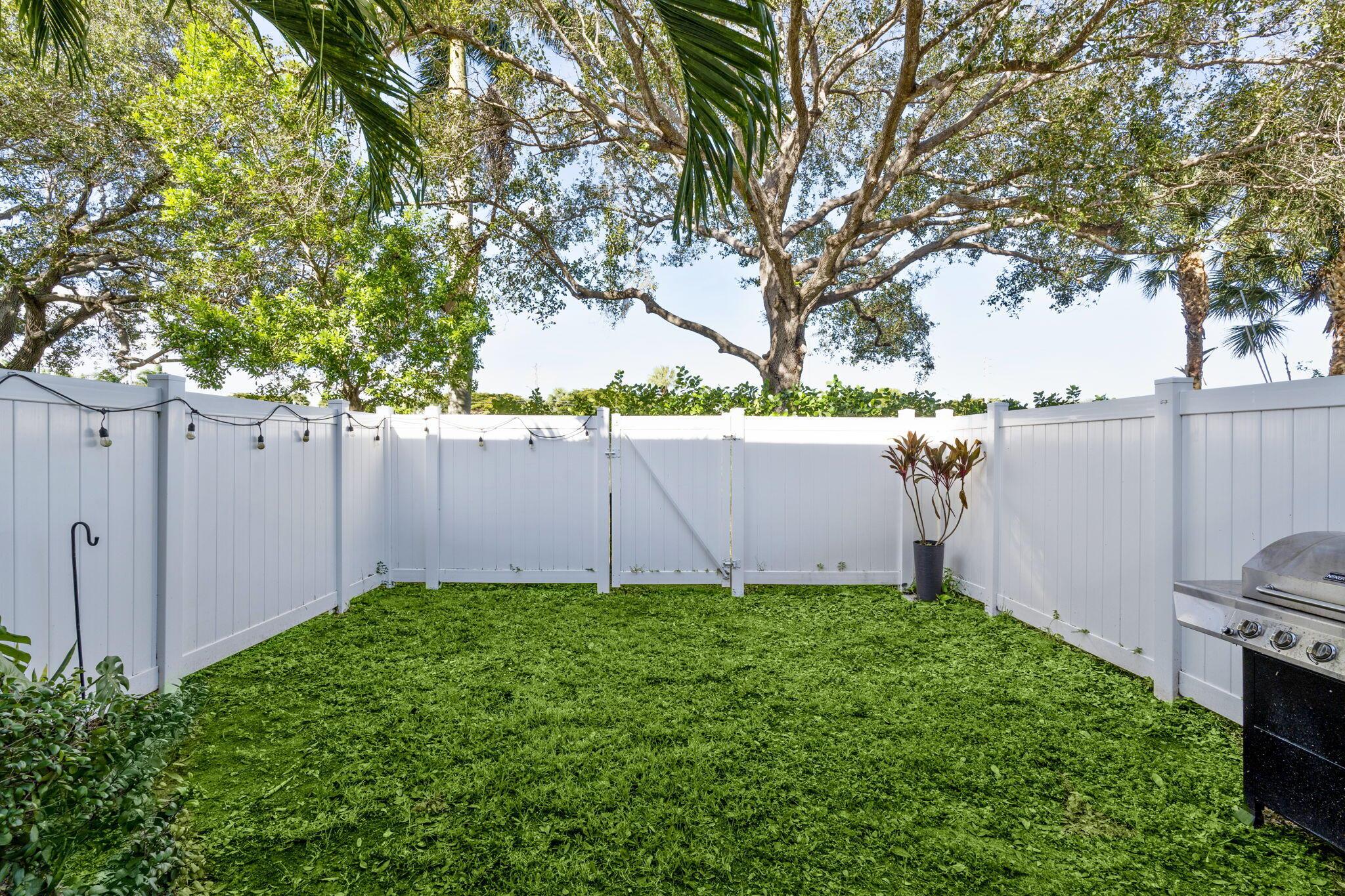 SILVERWOOD ESTATES - Residential