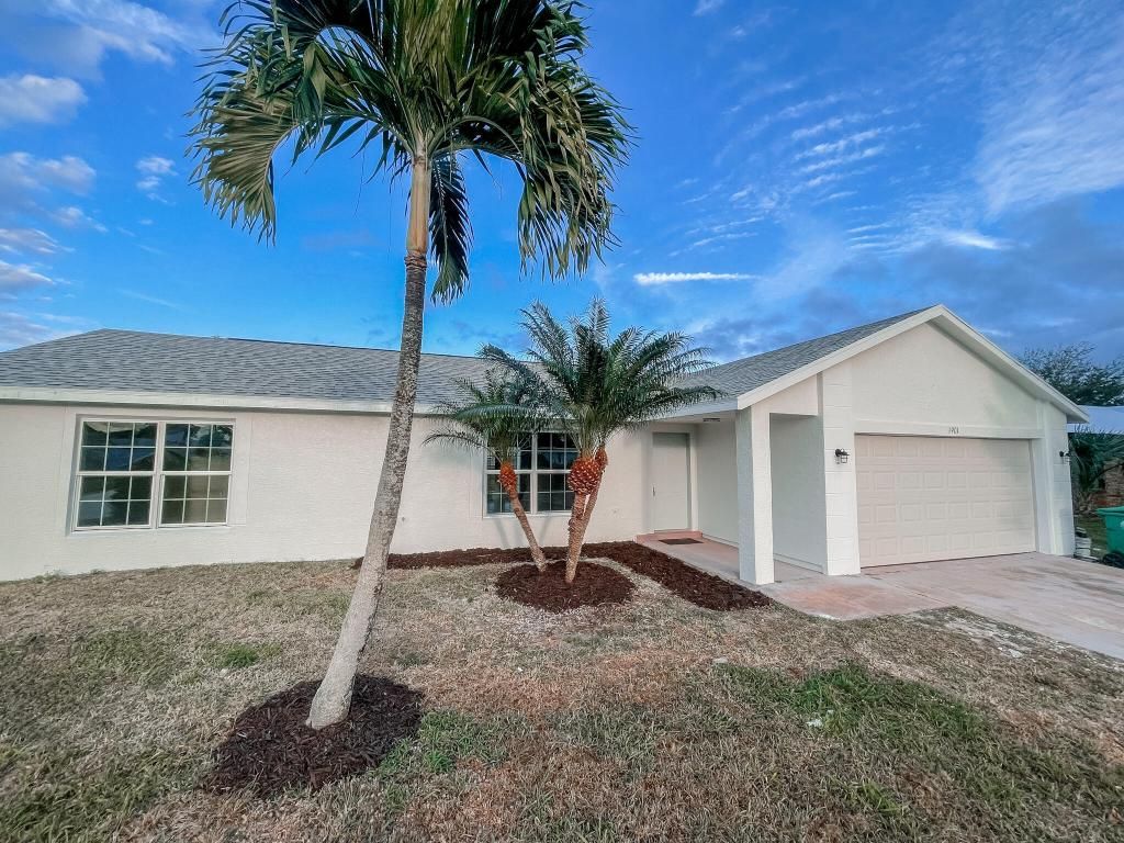 Photo of 1901 SW Mcallister Lane, Port Saint Lucie, FL 34953 (MLS # R11158083)