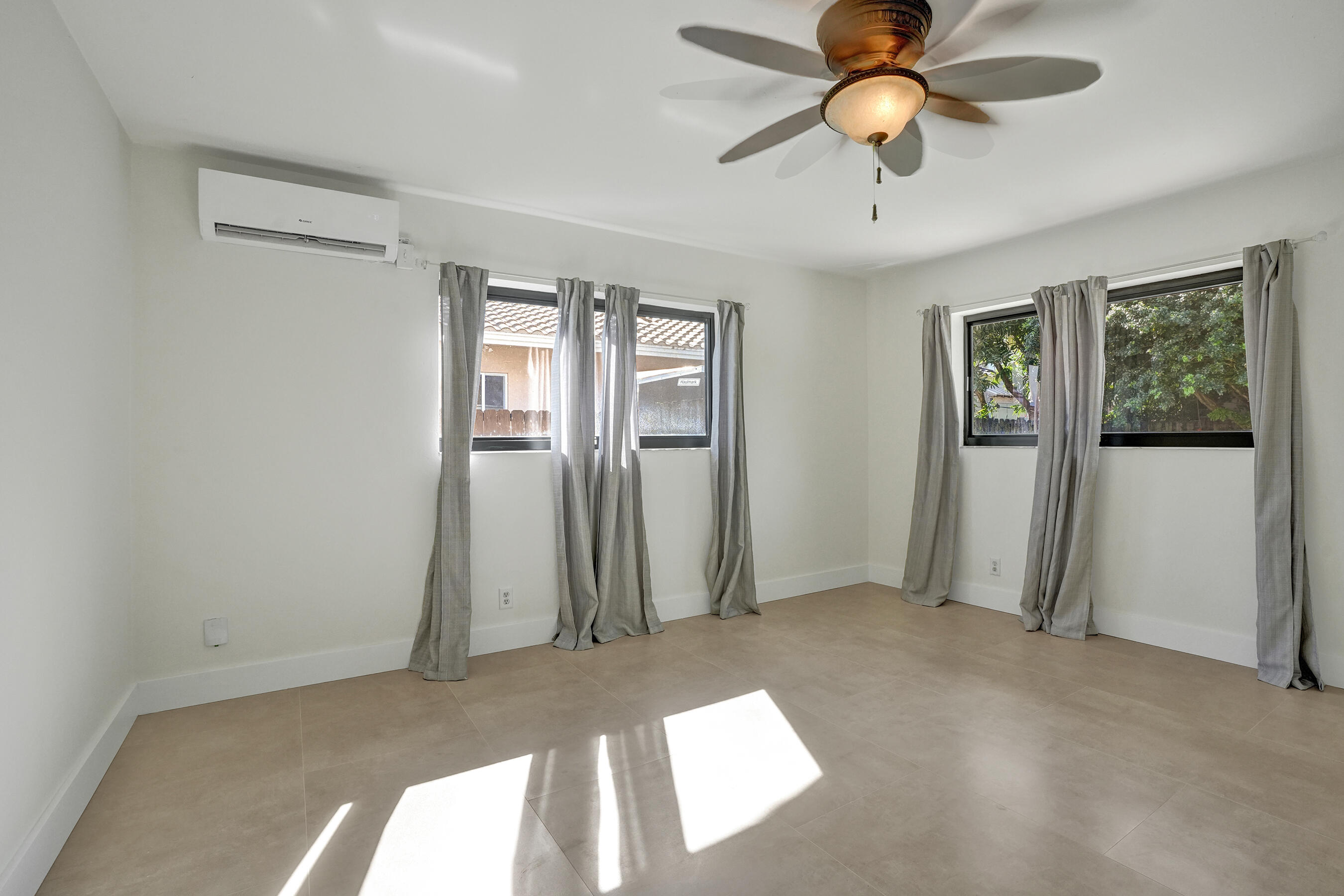 BEACHWAY ESTATES - Residential Lease