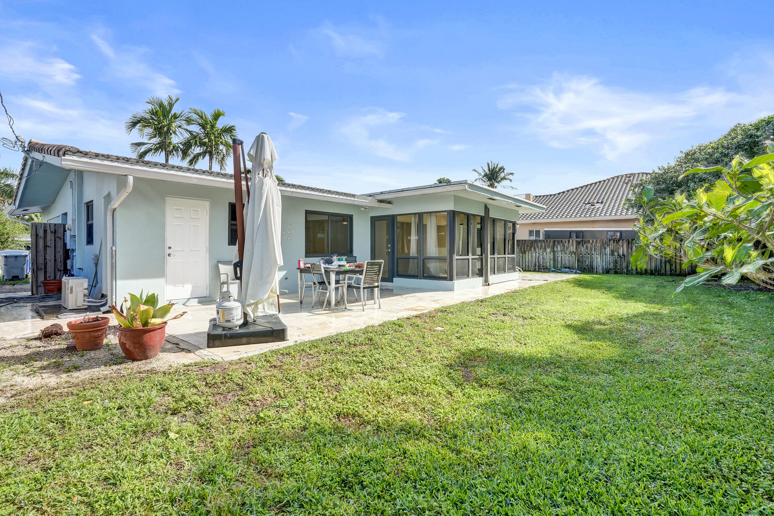 BEACHWAY ESTATES - Residential Lease