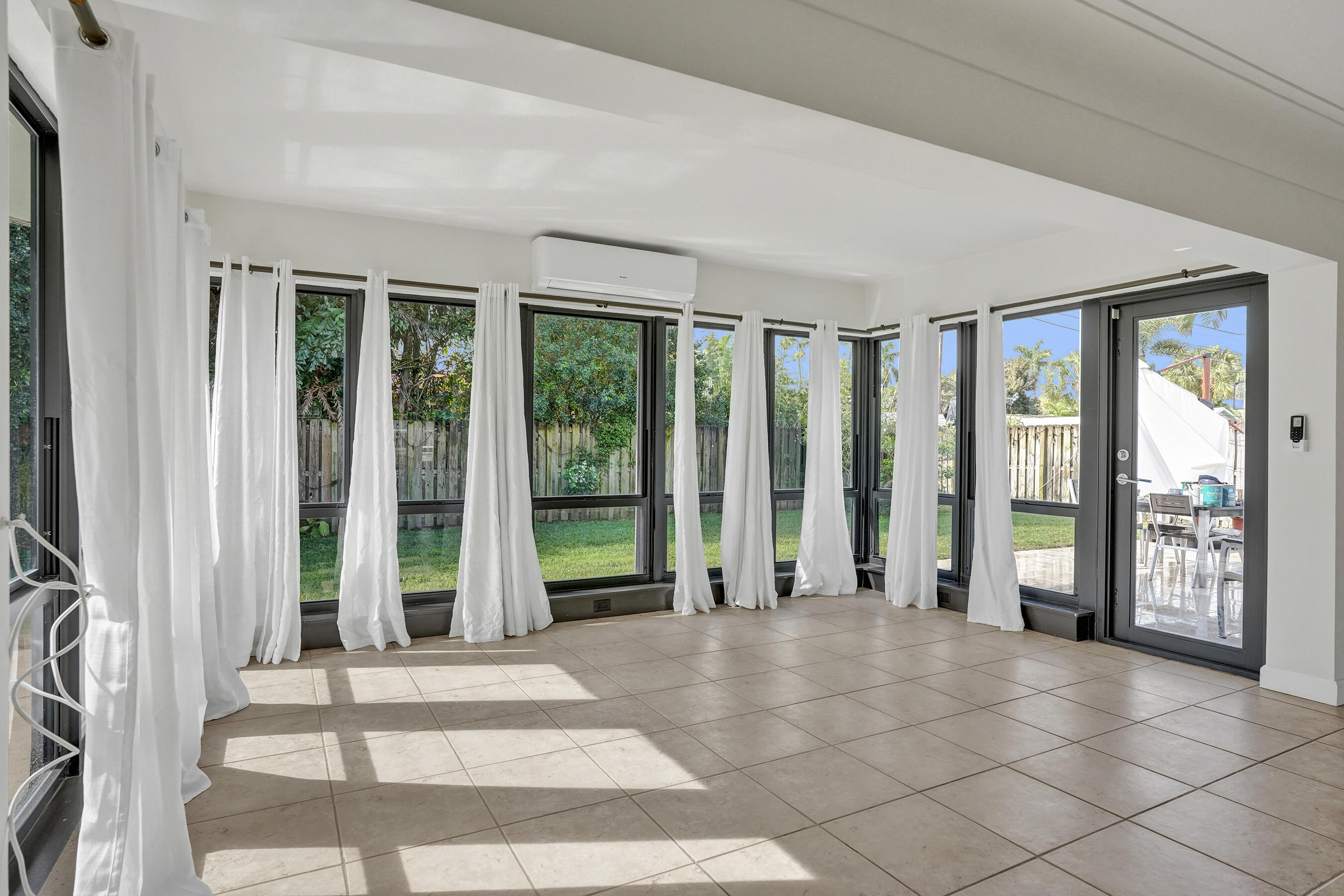 BEACHWAY ESTATES - Residential Lease