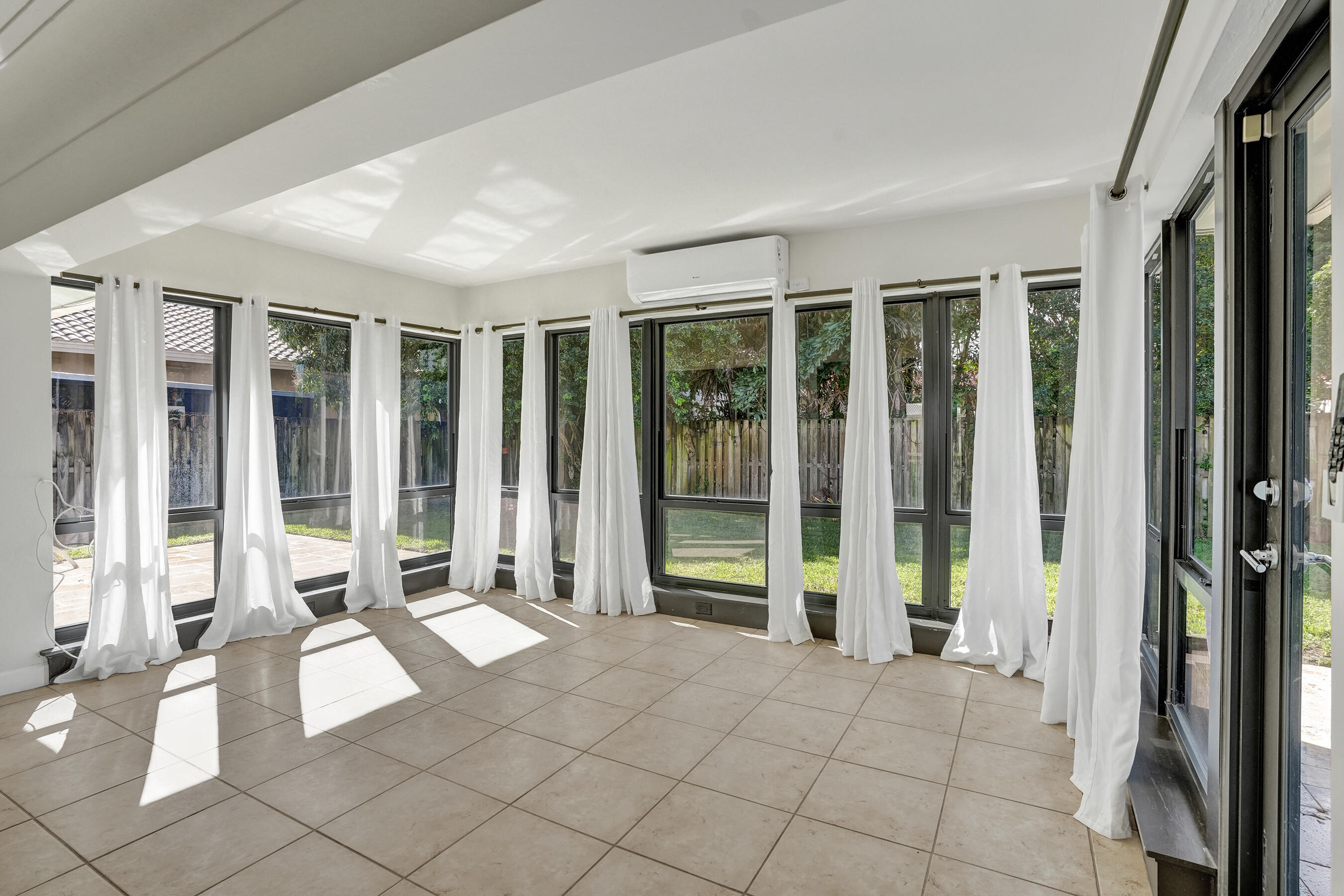 BEACHWAY ESTATES - Residential Lease