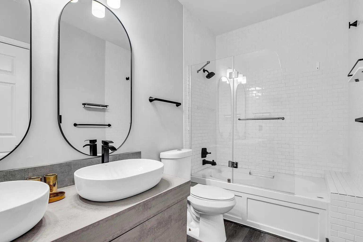 LOFTS AT HOLLYWOOD STATIO - Residential Lease