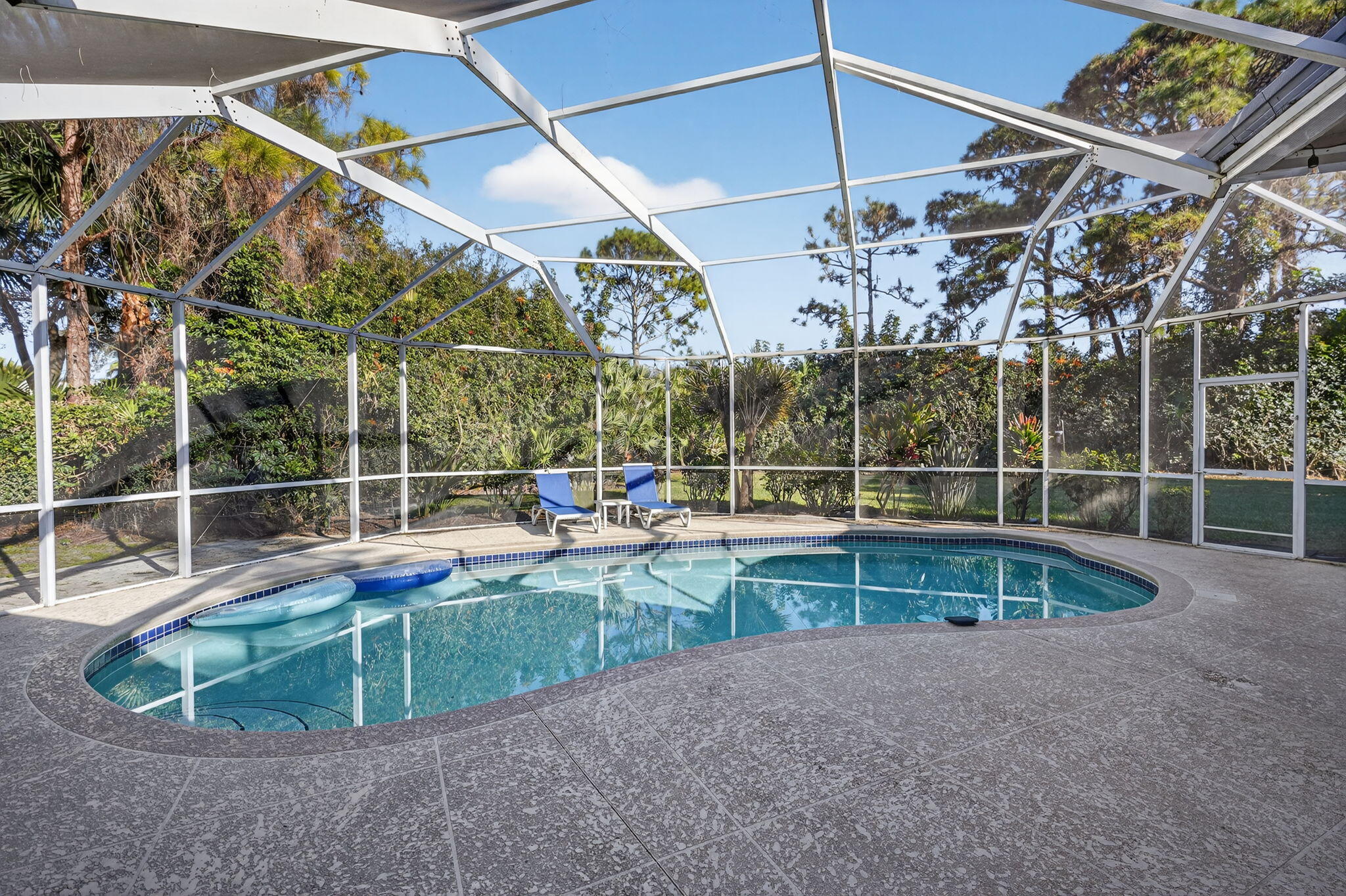 THE ARBORS (AKA FOREST GLADE) - Residential