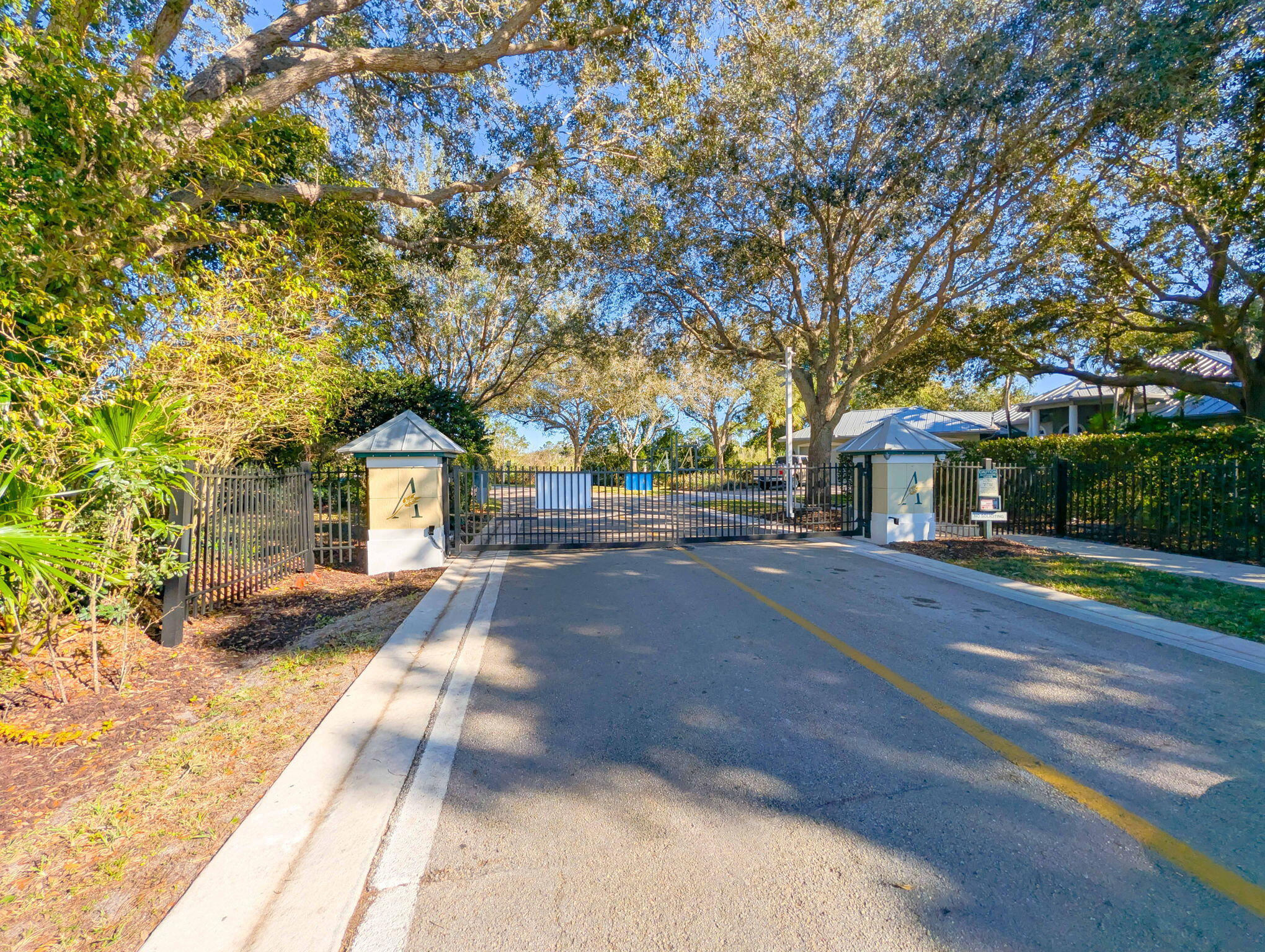 THE ARBORS (AKA FOREST GLADE) - Residential