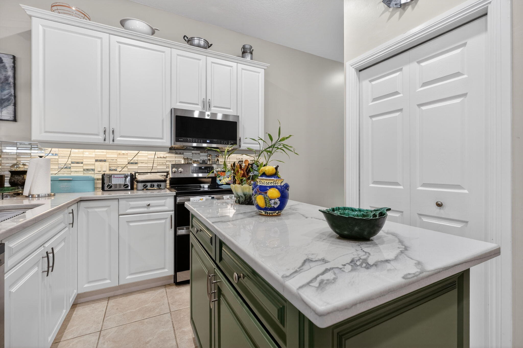 THE ARBORS (AKA FOREST GLADE) - Residential