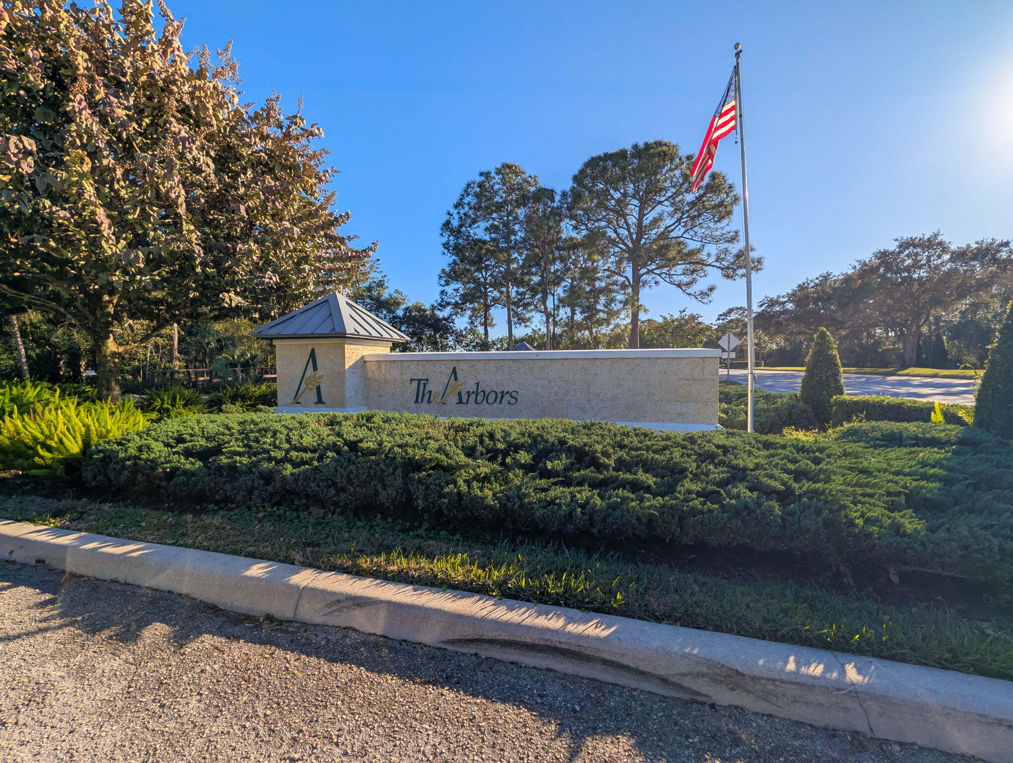 THE ARBORS (AKA FOREST GLADE) - Residential