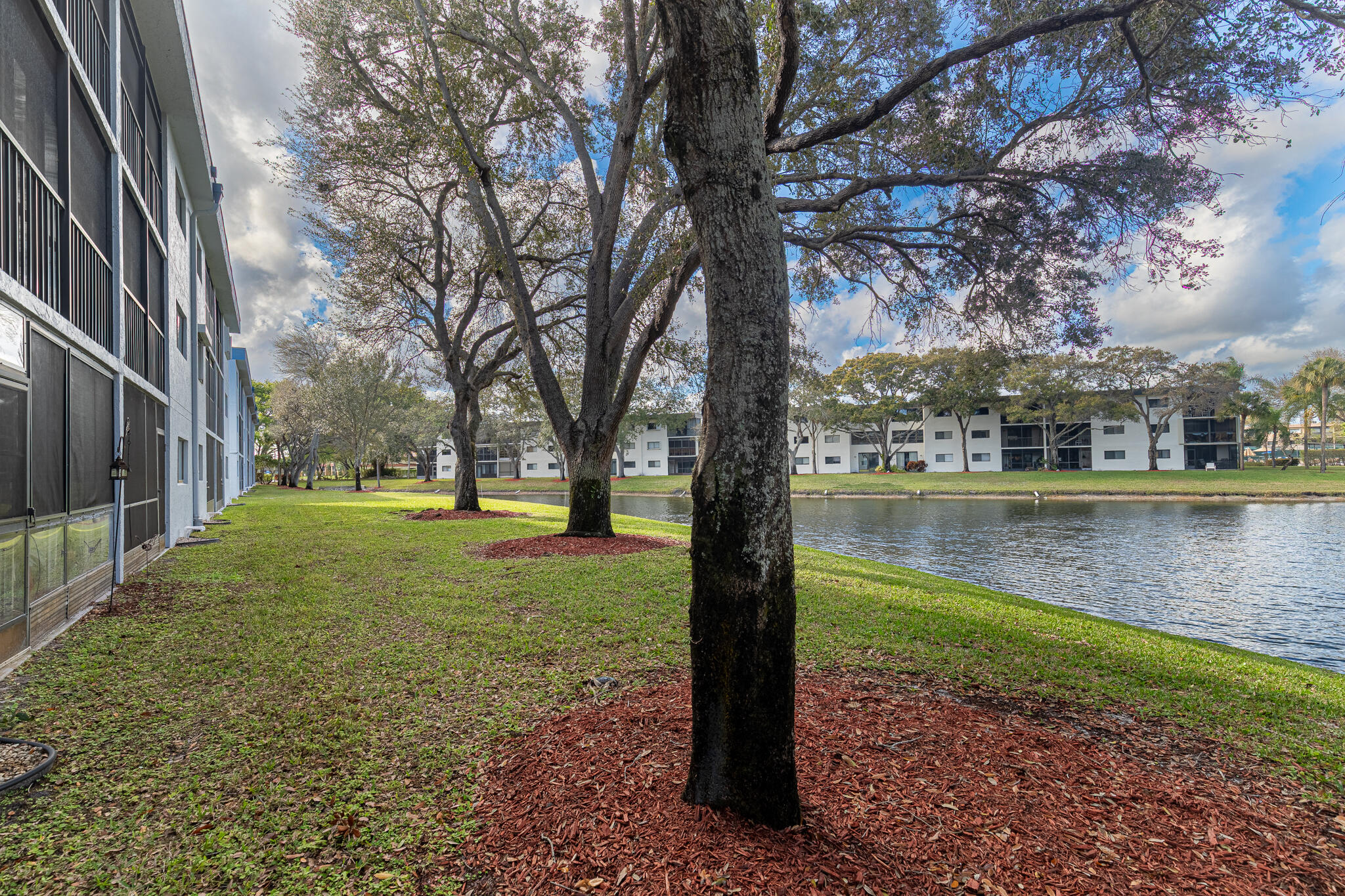 LAKES OF DELRAY / WATERSEDGE G - Residential