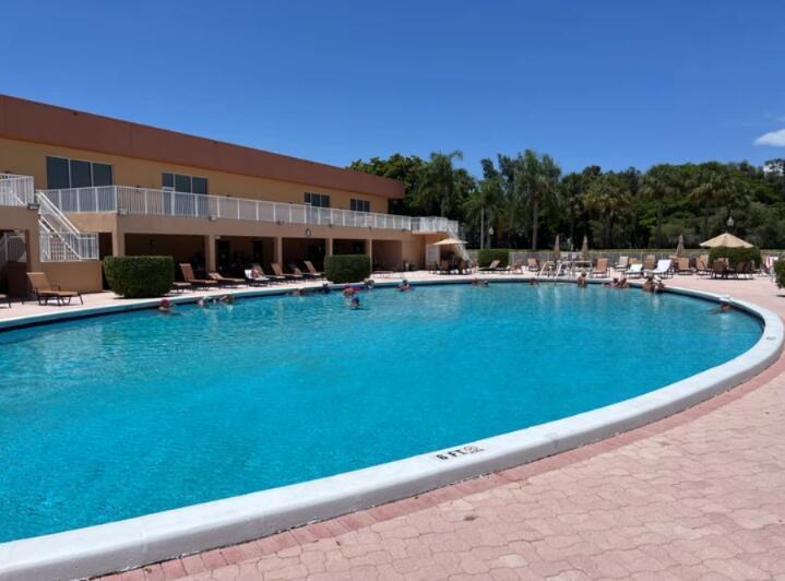 LAKES OF DELRAY / WATERSEDGE G - Residential