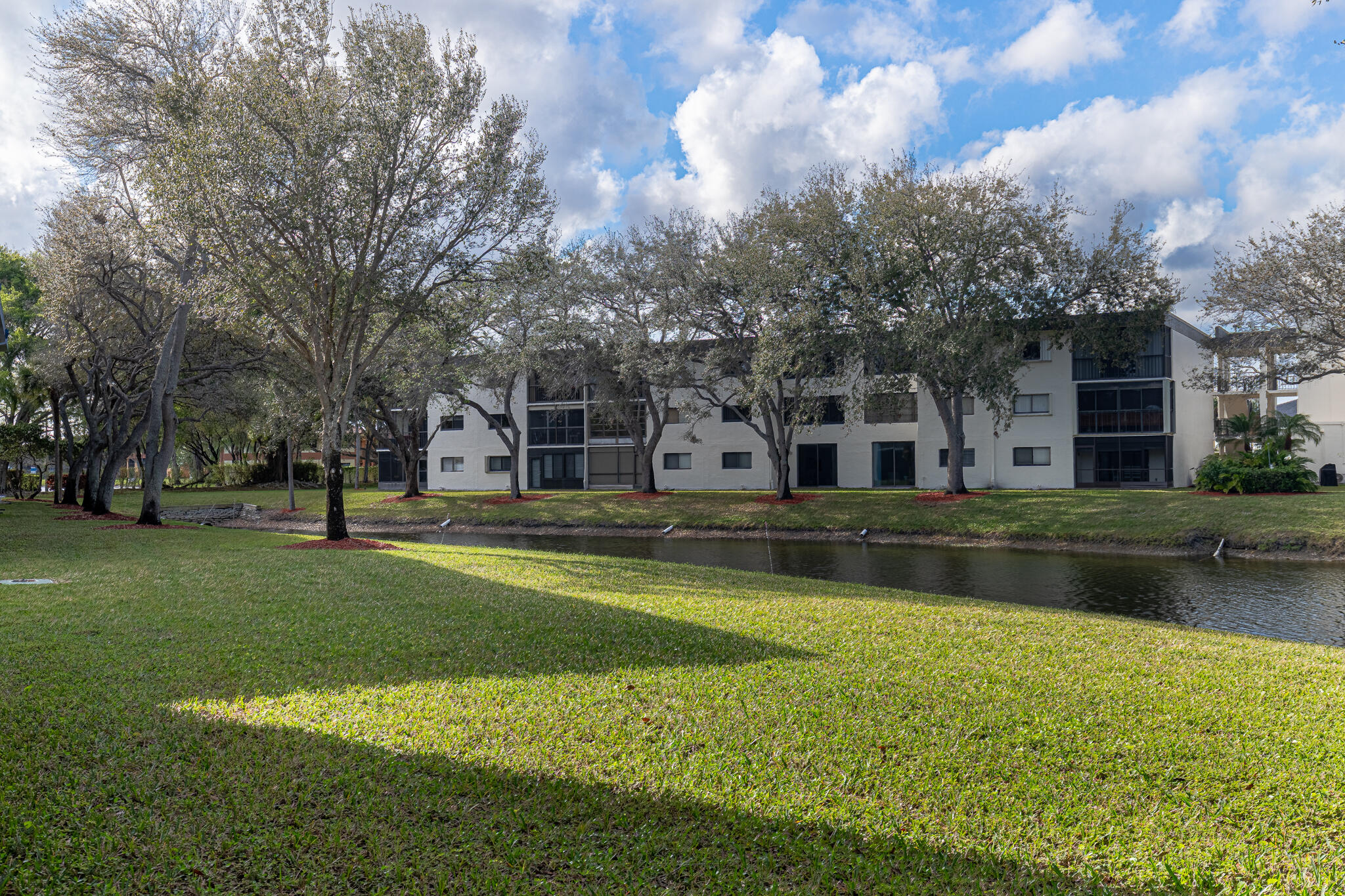 LAKES OF DELRAY / WATERSEDGE G - Residential