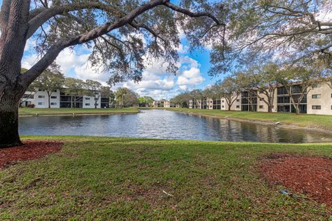 15456 Pembridge Drive 111 Delray Beach FL 33484