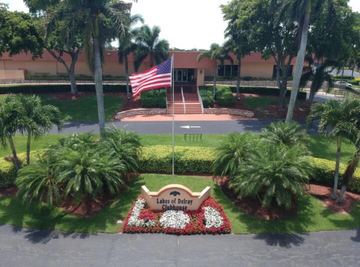 LAKES OF DELRAY / WATERSEDGE G - Residential