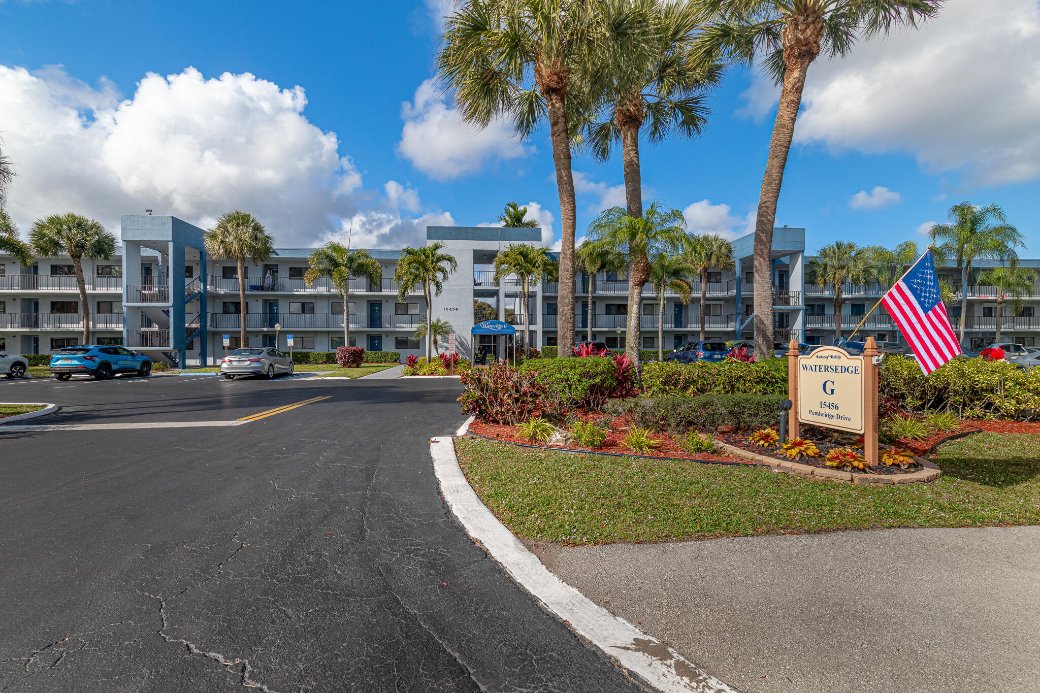 LAKES OF DELRAY / WATERSEDGE G - Residential