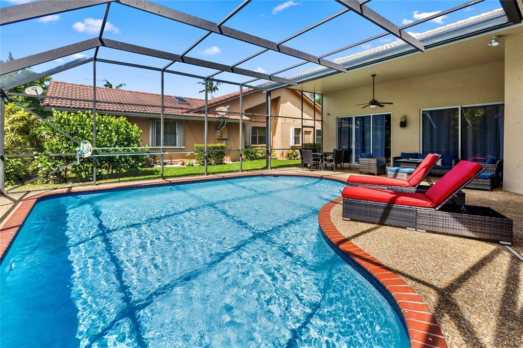 WEST GLEN - Residential