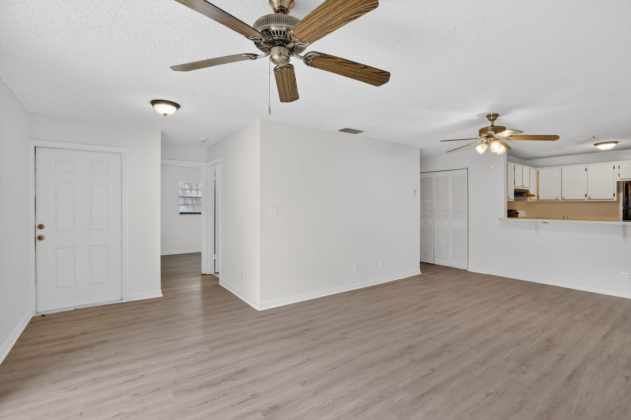 Lakeside Villas - Residential Lease