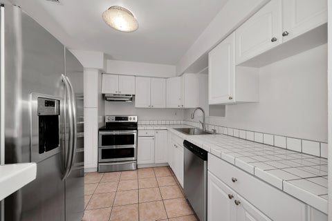 Tiny photo for 6481 PIERCE Street, Hollywood, FL 33024 (MLS # B26087247)