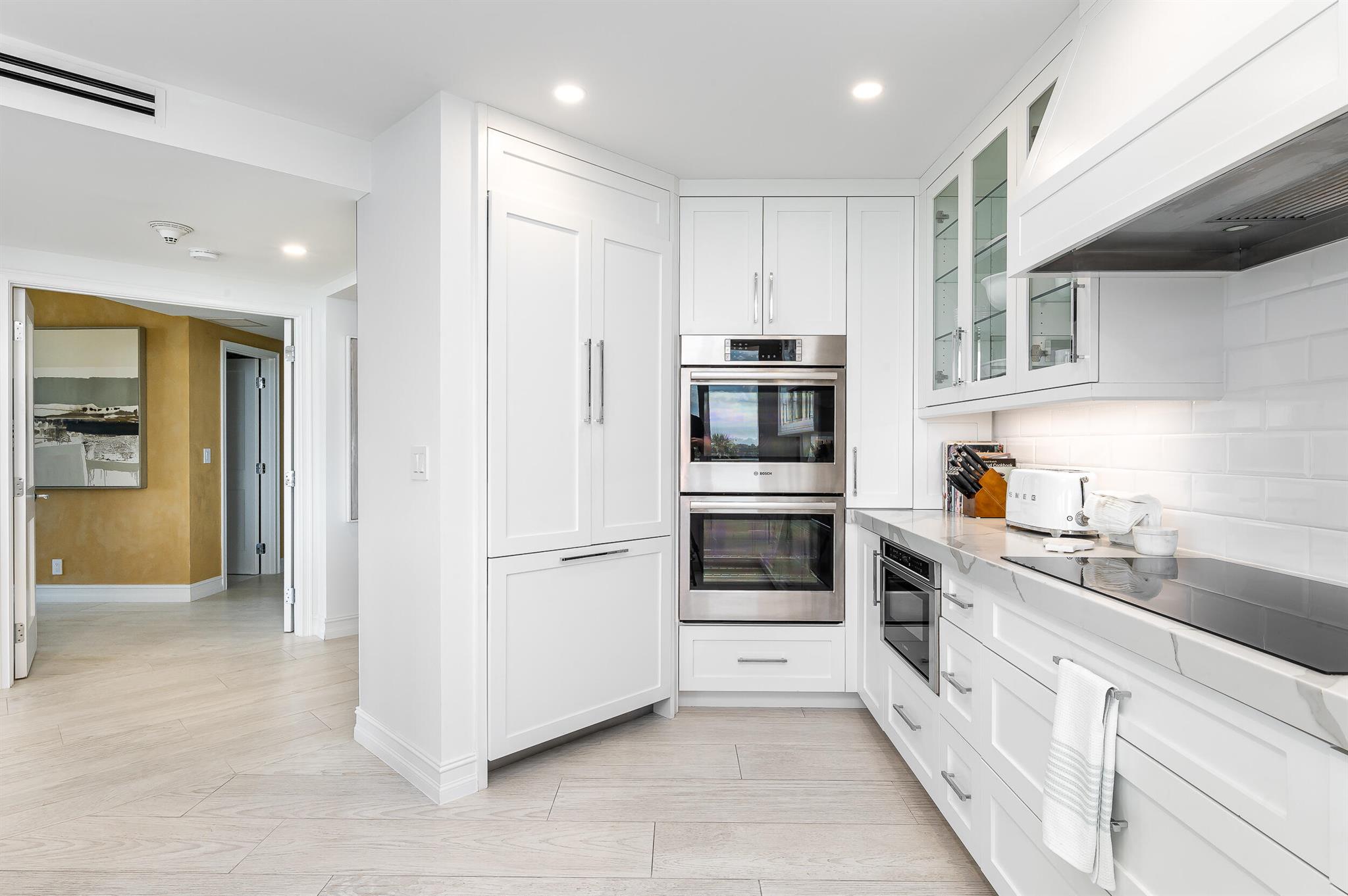 TWO THOUSAND CONDO - Residential