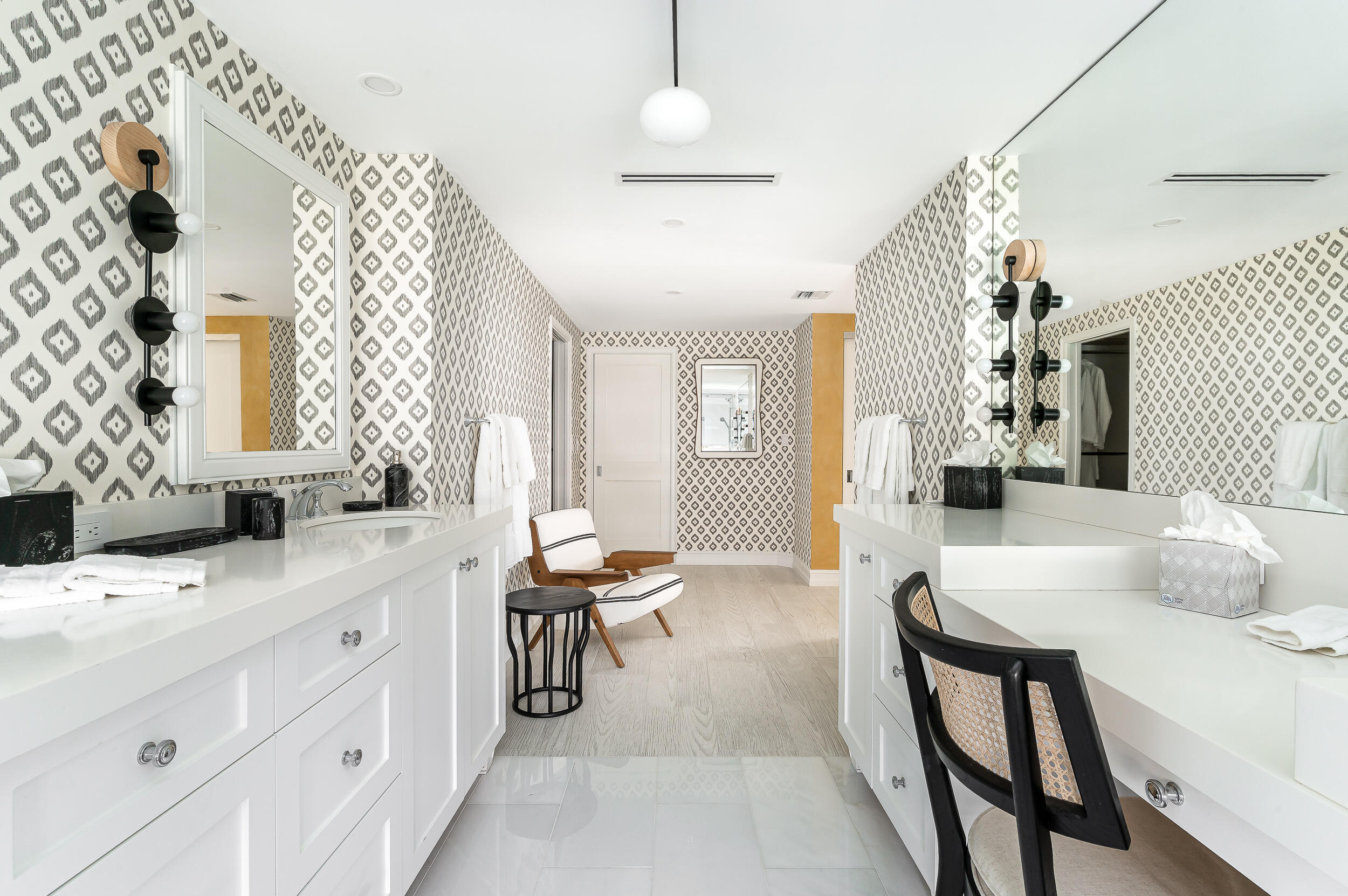 TWO THOUSAND CONDO - Residential
