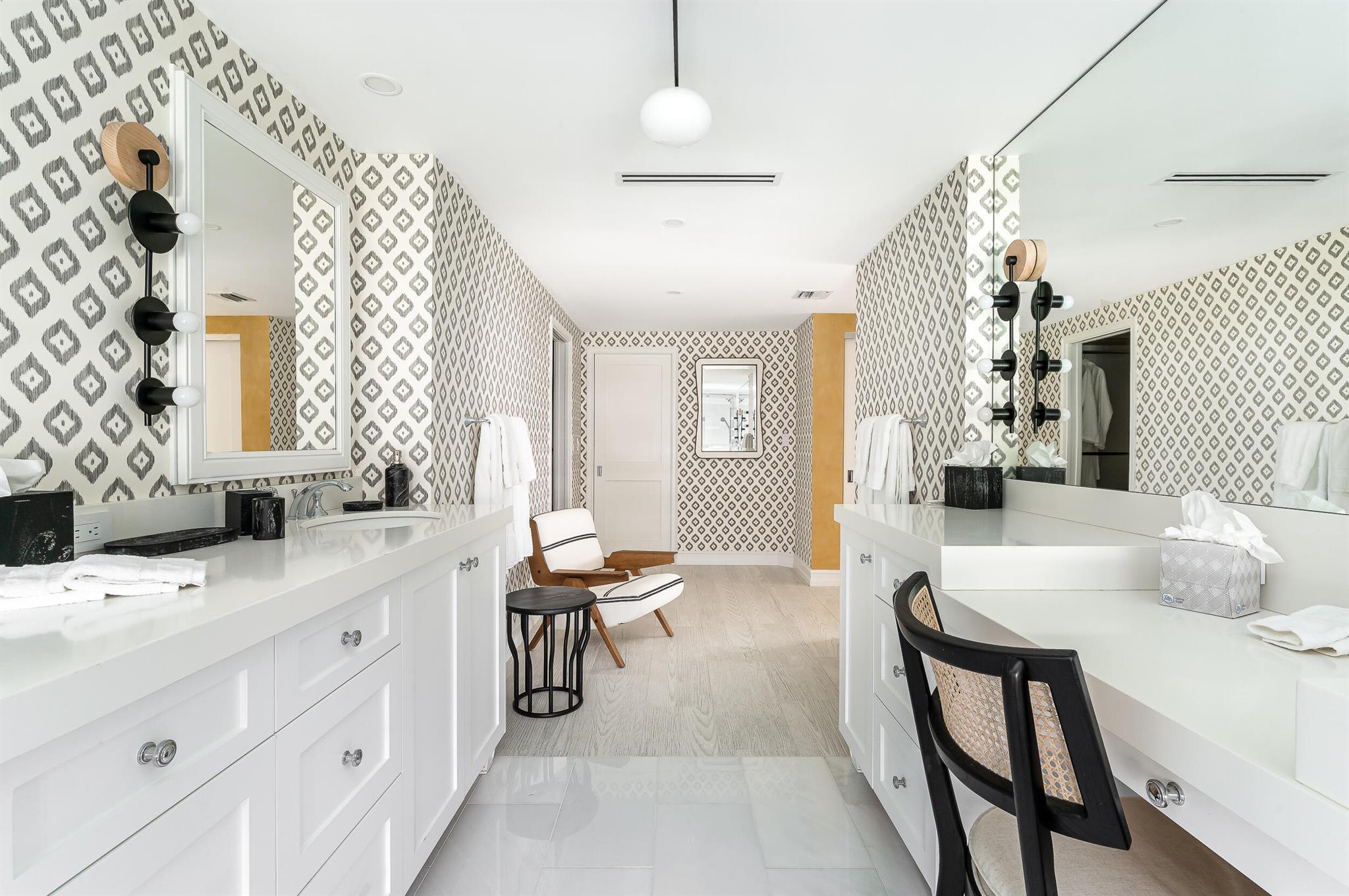 TWO THOUSAND CONDO - Residential