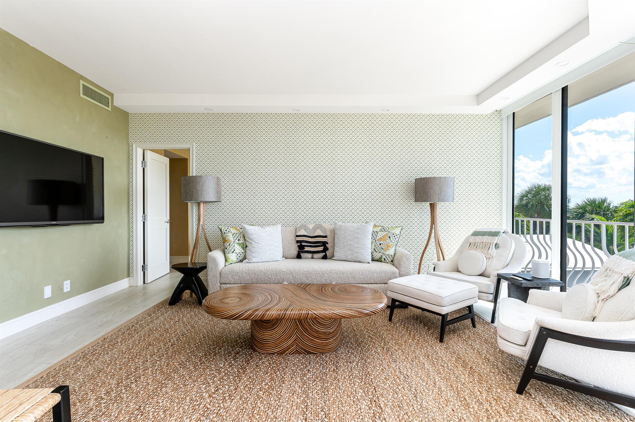 TWO THOUSAND CONDO - Residential