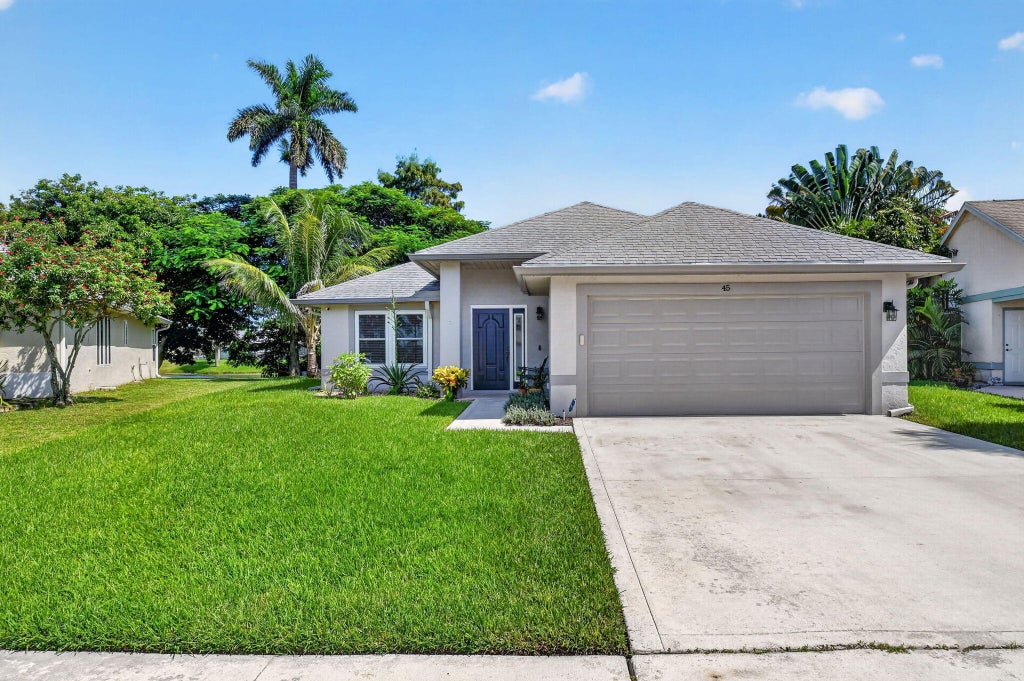 Photo of 45 Heather Cove Drive, Boynton Beach, FL 33436 (MLS # B26076224)