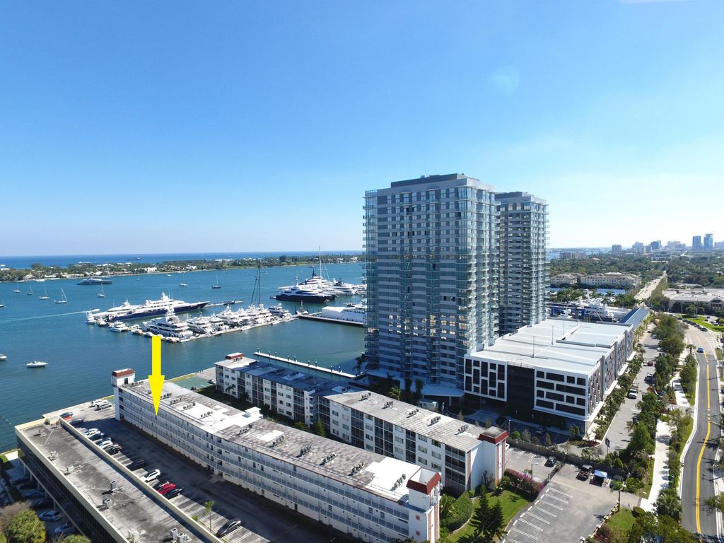 Photo of 4500 N Flagler Drive #B16, West Palm Beach, FL 33407 (MLS # B26018351)