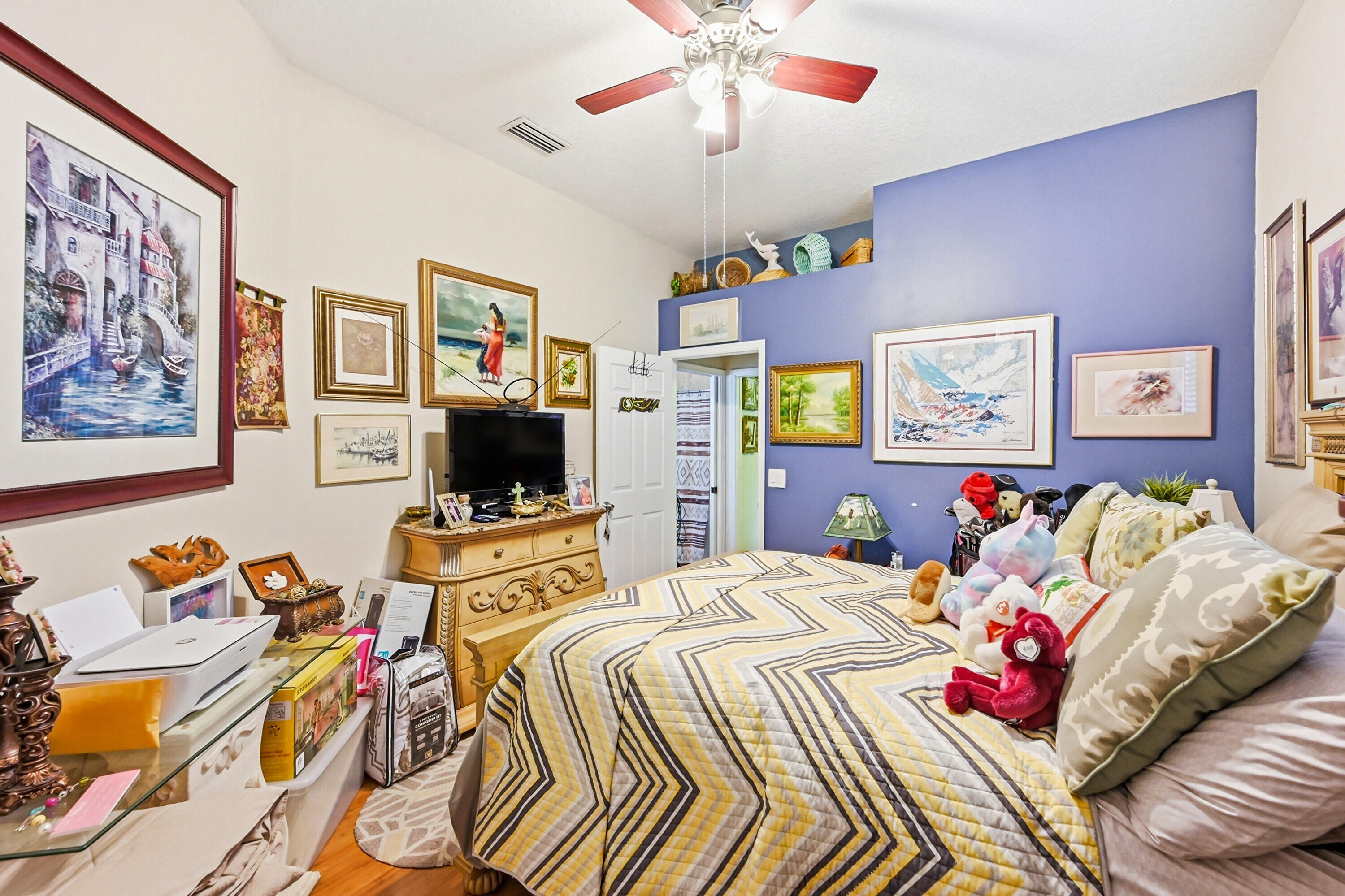 SHERWOOD FOREST - Residential