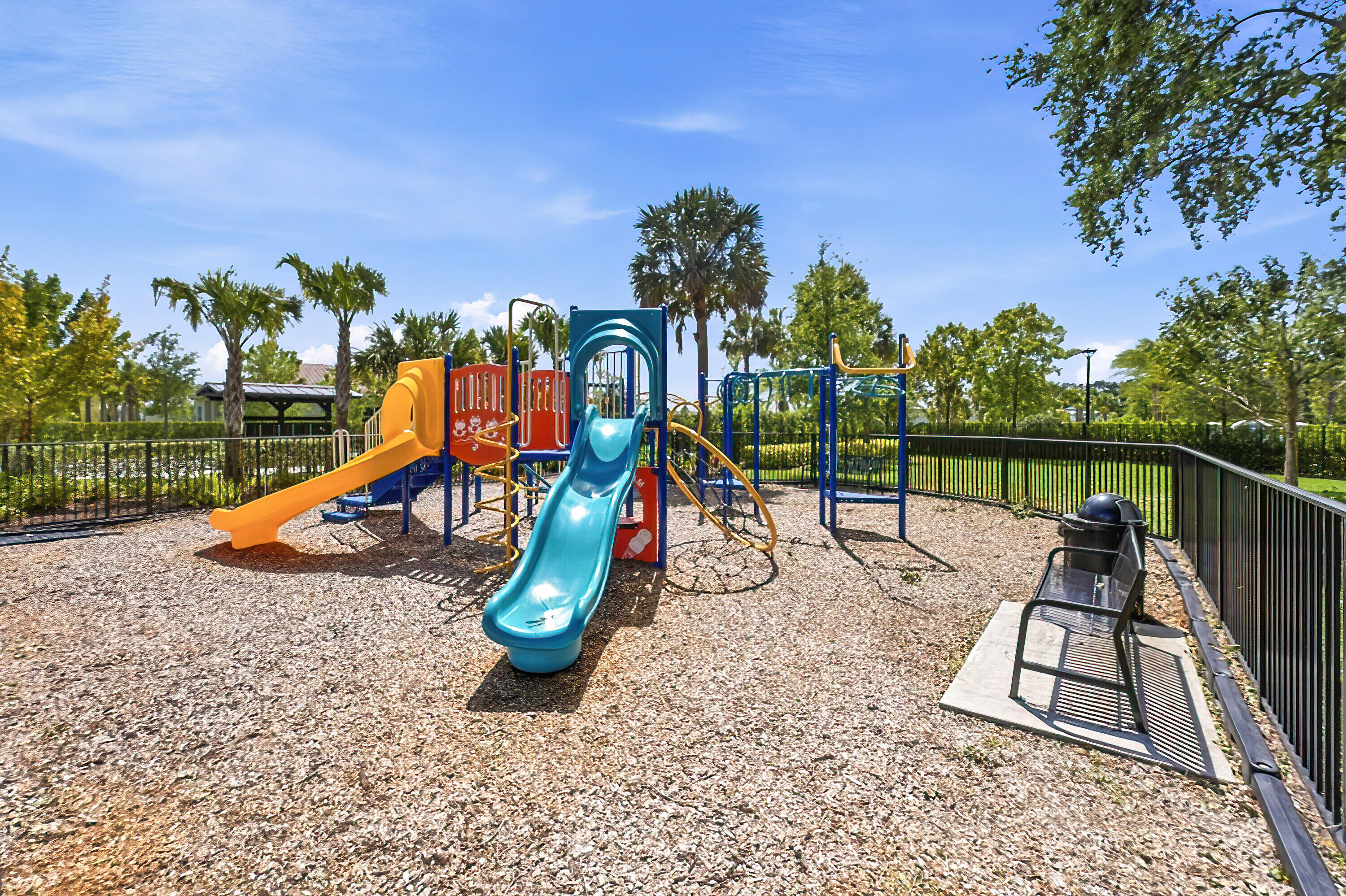 SHERWOOD FOREST - Residential