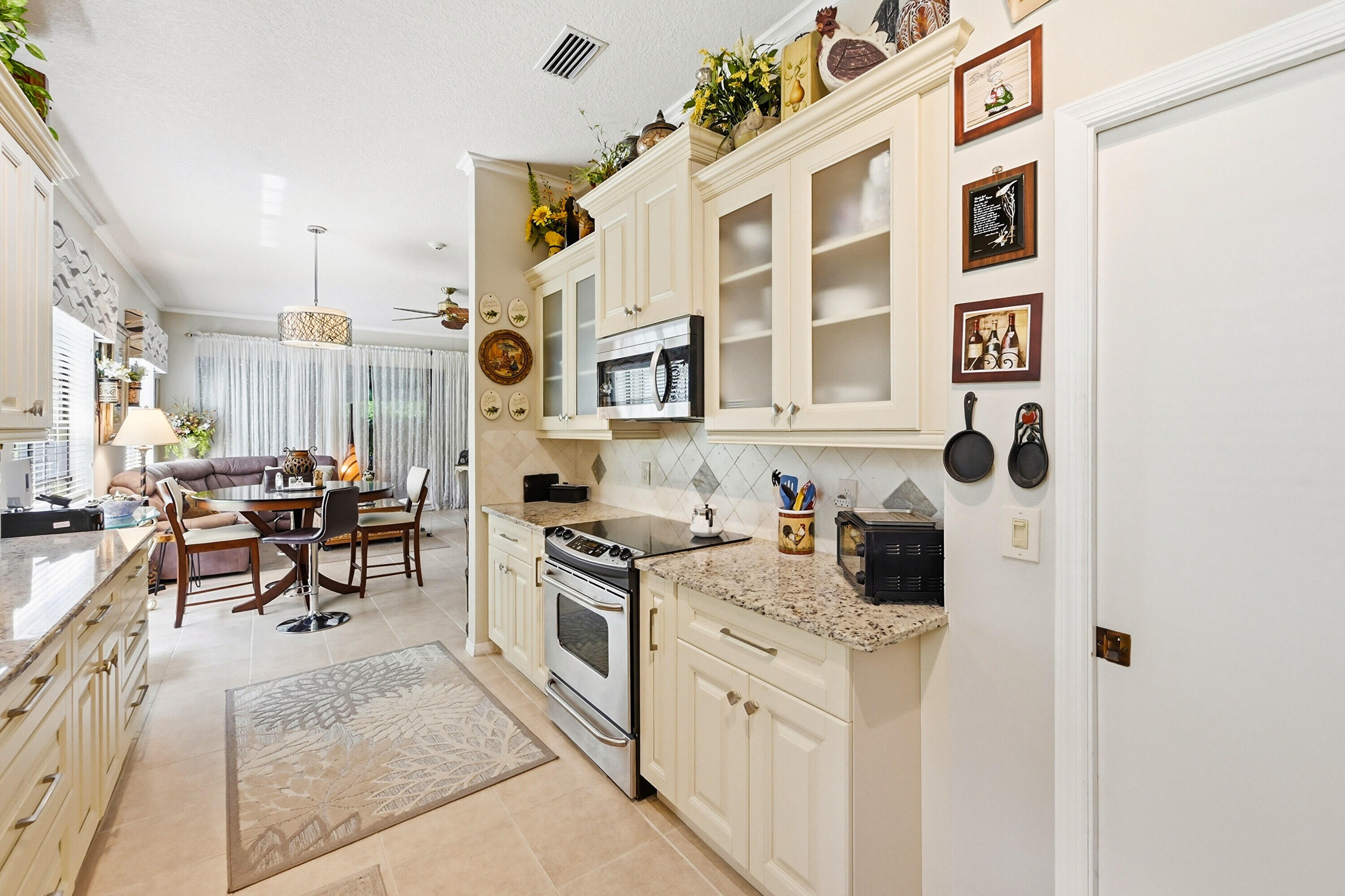 SHERWOOD FOREST - Residential