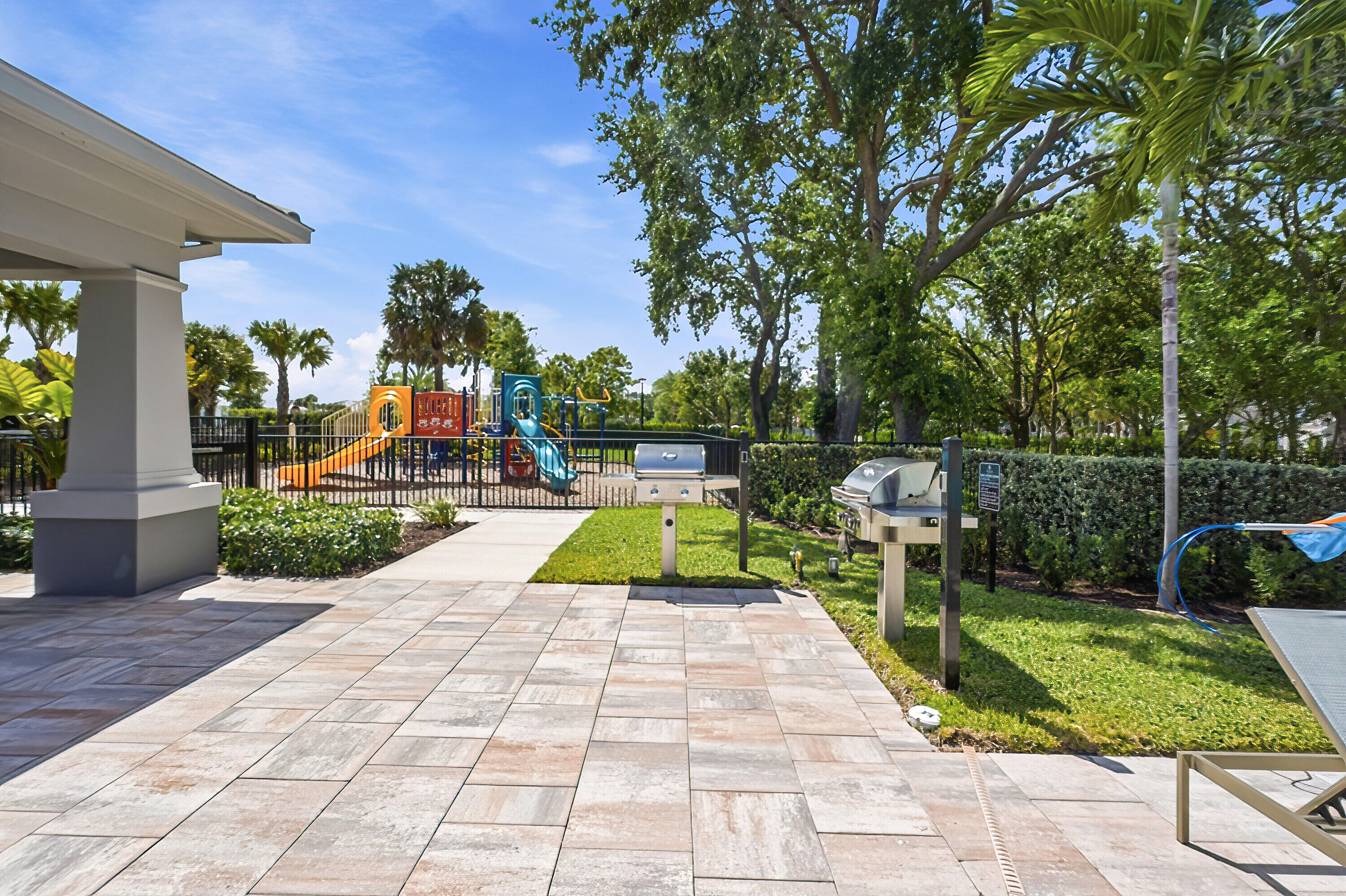 SHERWOOD FOREST - Residential