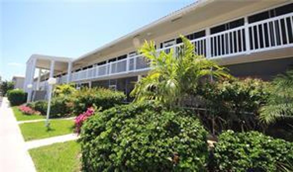 Photo of 2734 NE 27th Court #21, Lighthouse Point, FL 33064 (MLS # B26009398)