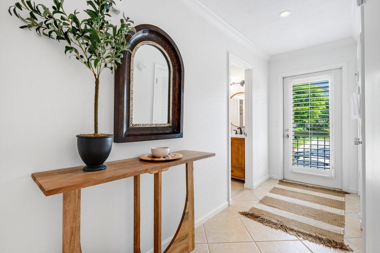 4367-B Quail Ridge Drive N Sandpiper