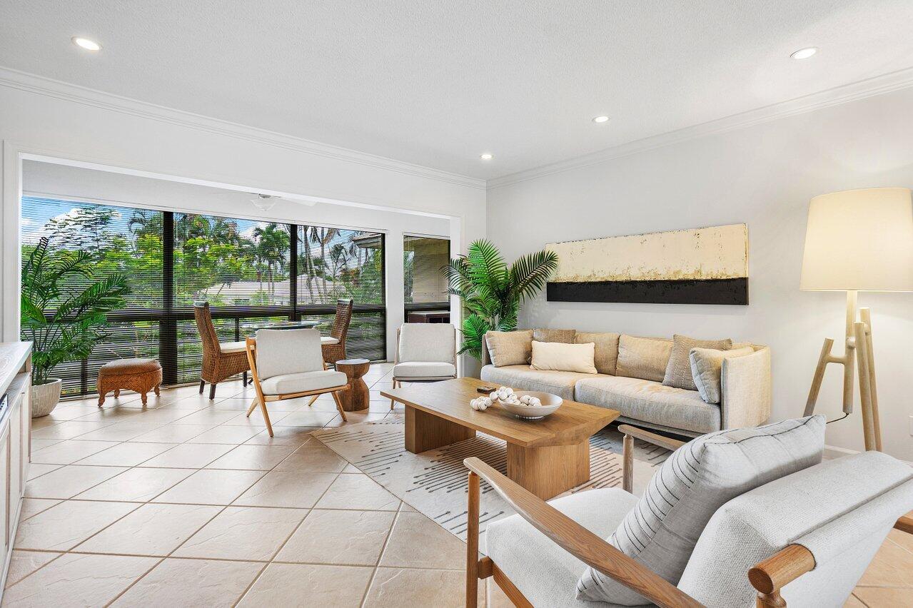 4367-B Quail Ridge Drive N Sandpiper