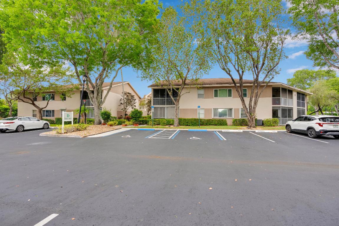 TRENT CONDOMINIUM - Residential