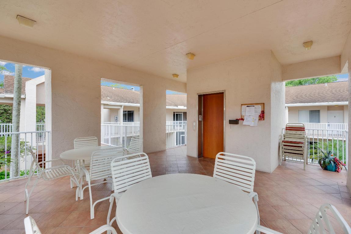 TRENT CONDOMINIUM - Residential