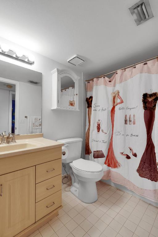 TRENT CONDOMINIUM - Residential