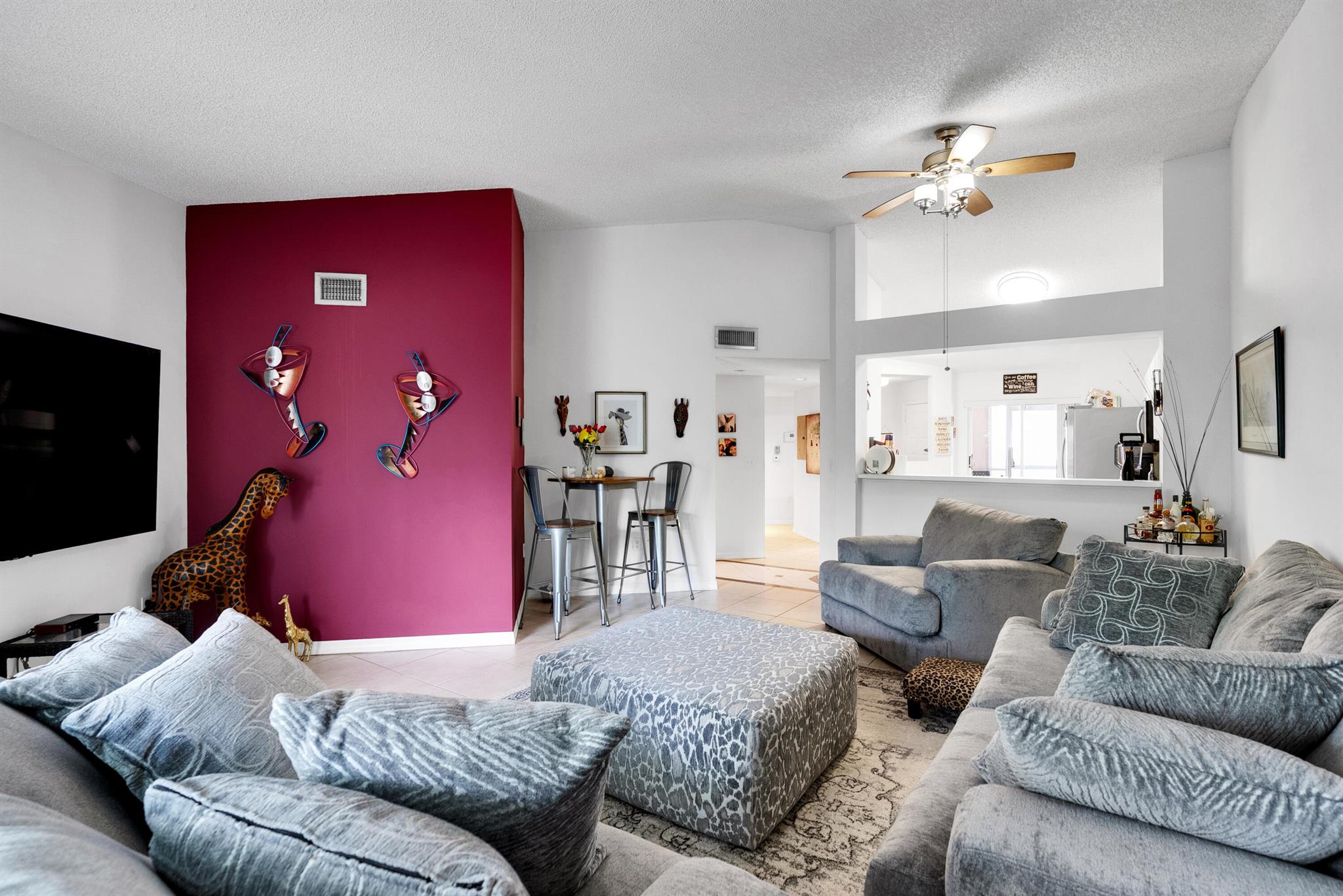 TRENT CONDOMINIUM - Residential