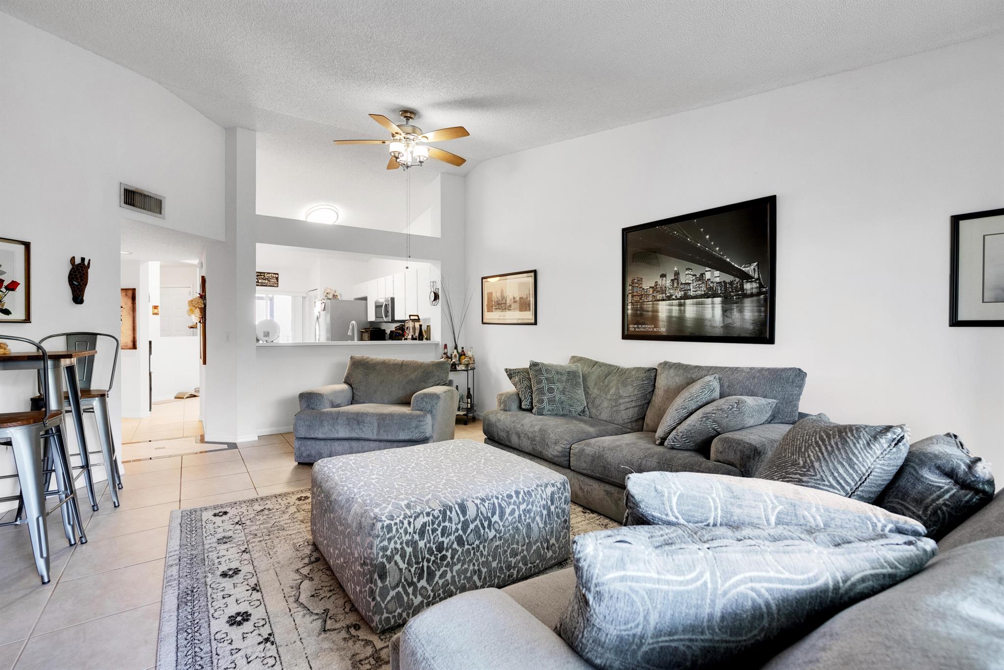 TRENT CONDOMINIUM - Residential