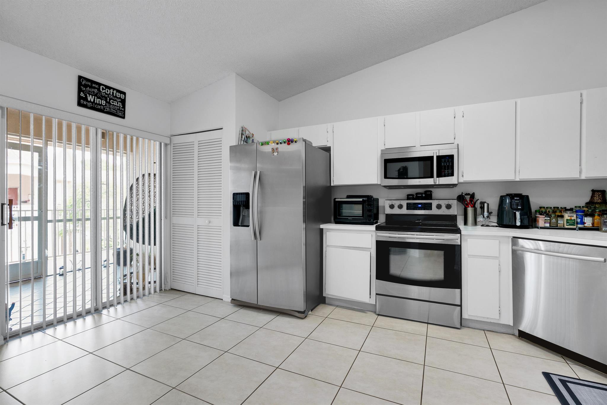 TRENT CONDOMINIUM - Residential