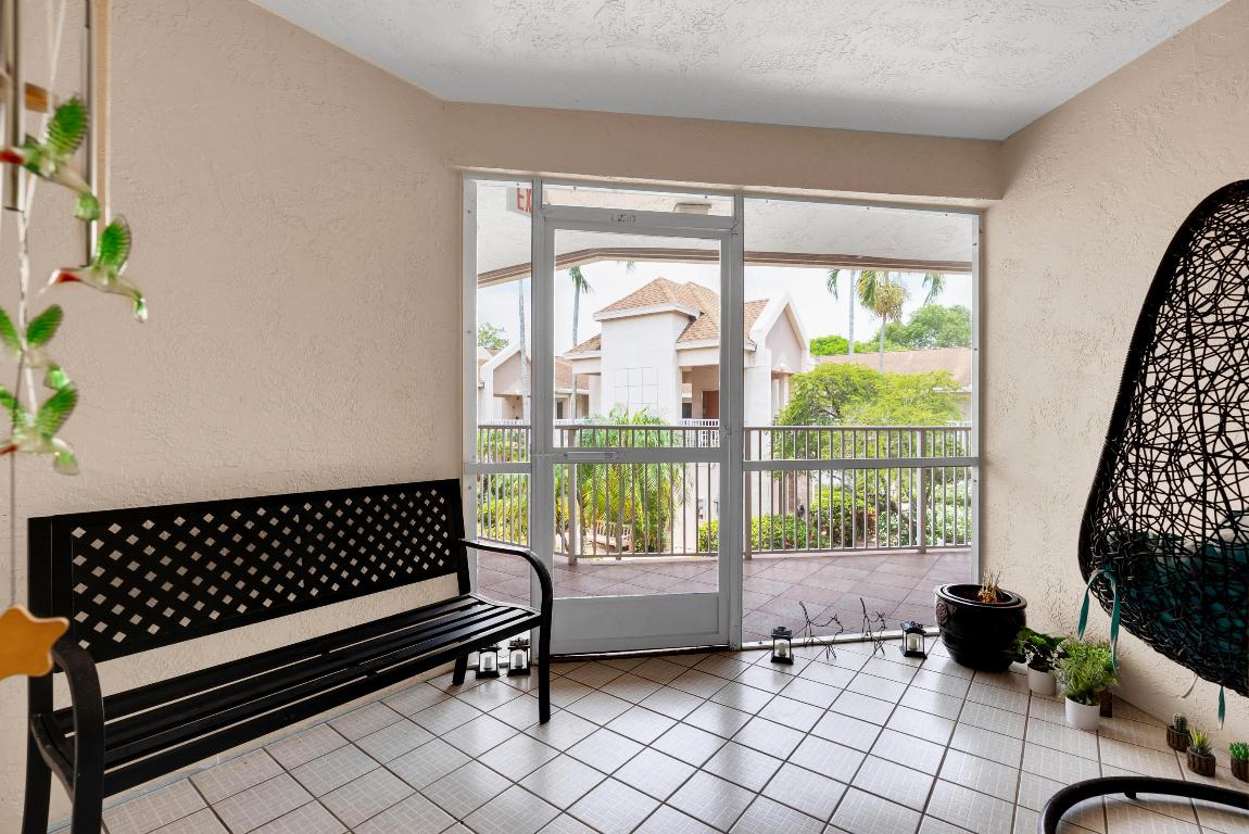 TRENT CONDOMINIUM - Residential