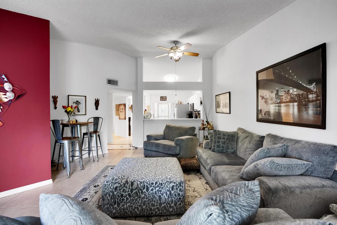 TRENT CONDOMINIUM - Residential