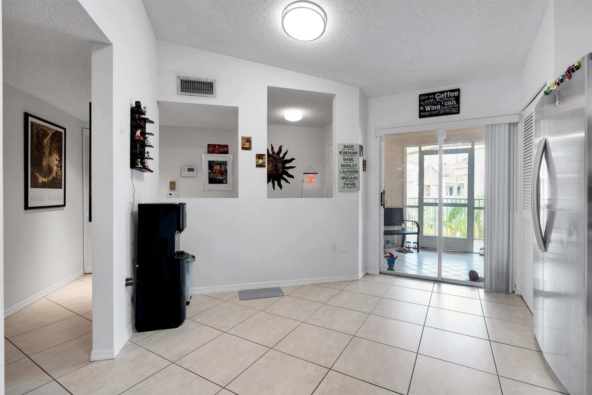 TRENT CONDOMINIUM - Residential