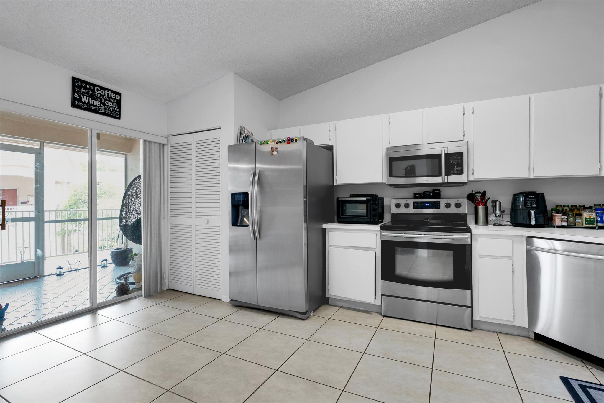 TRENT CONDOMINIUM - Residential