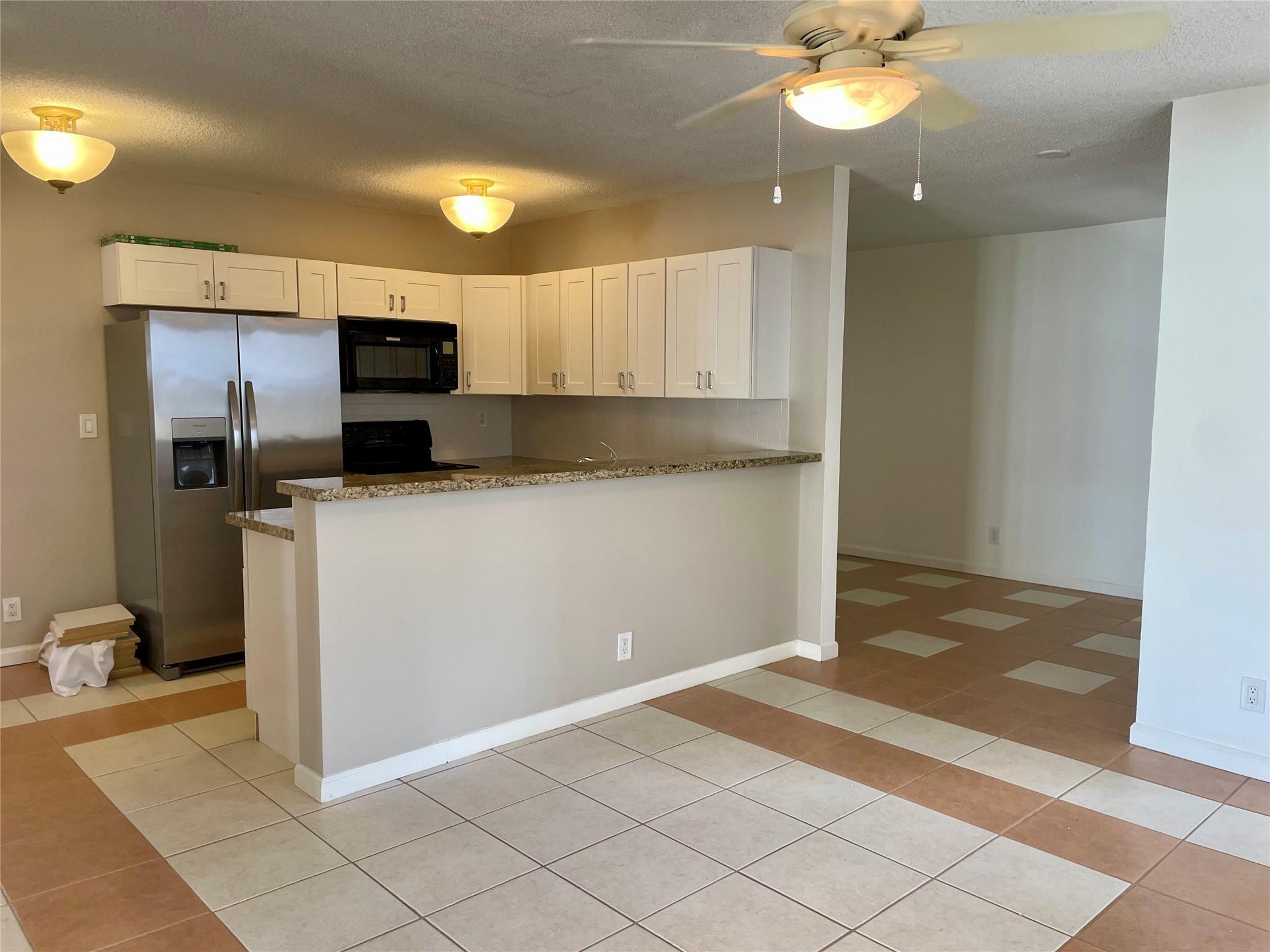 CRESSID COMMONS CONDO BLD - Residential Lease