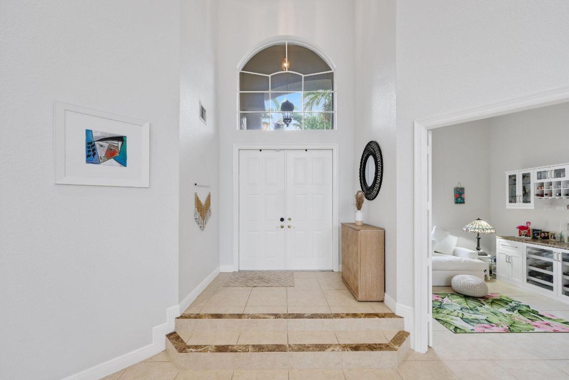 SATURNIA - Residential