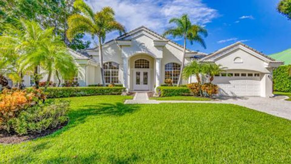 Photo of 18956 SE Coral Reef Lane, Jupiter, FL 33458 (MLS # R10921465)