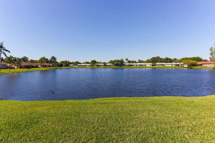 BOYNTON LAKES PL 1 - Residential Lease