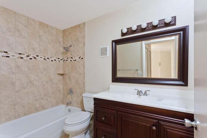 BOYNTON LAKES PL 1 - Residential Lease