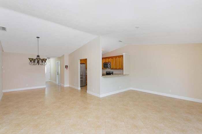 BOYNTON LAKES PL 1 - Residential Lease